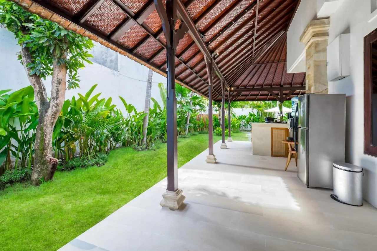 Villa Chandika - 4 Bdr Villa With Private Pool, Walk To The Beach Seminyak  Indonesia