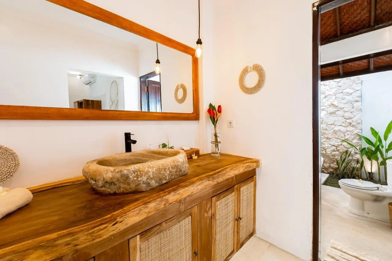 Villa Chandika - 4 Bdr Villa With Private Pool, Walk To The Beach Seminyak  Indonesia