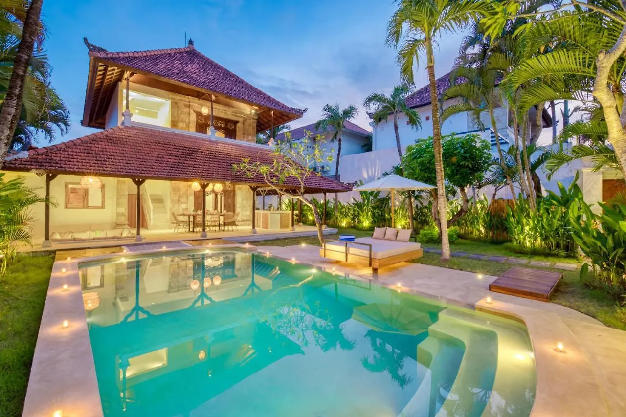 Villa Chandika - 4 Bdr Villa With Private Pool, Walk To The Beach Seminyak  0*, Seminyak (Bali)